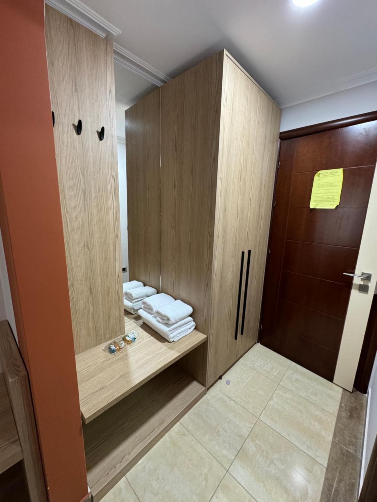 Hotel Lyhnidas Udenisht Екстериор снимка