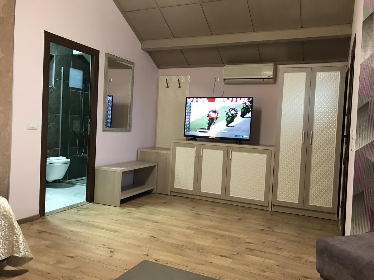Hotel Lyhnidas Udenisht Екстериор снимка