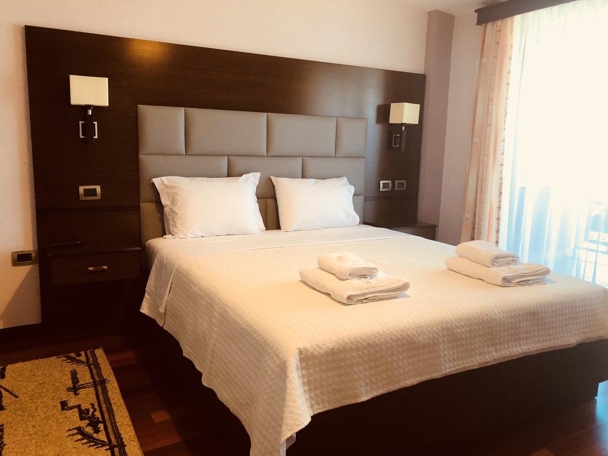 Hotel Lyhnidas Udenisht Екстериор снимка